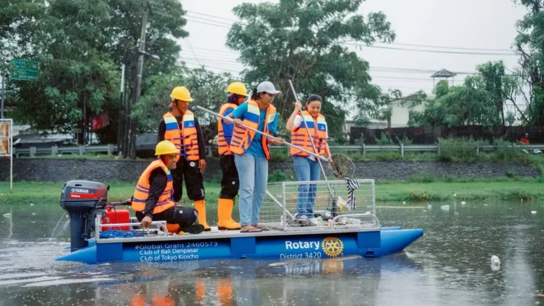 Launching Program Global Grant ” Coastal & River Clean Up”