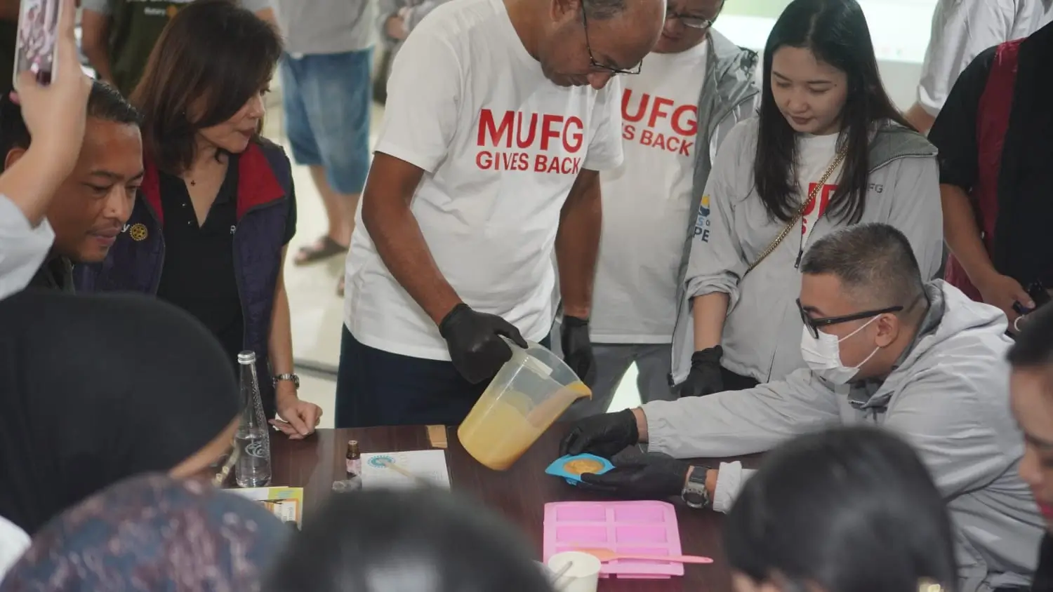 318 Siswa SMK PGRI 2 Badung Belajar Pentingnya Memilah Sampah dari Sumber