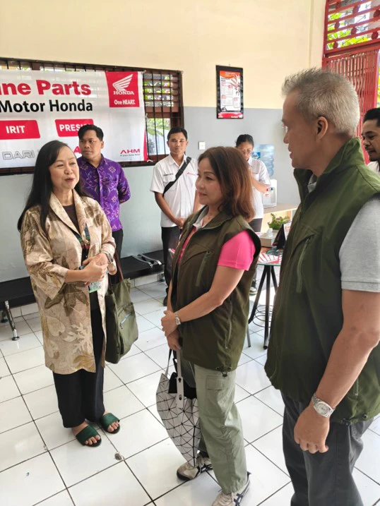 Diskusi dan kunjungan bersama perwakilan pihak terkait.