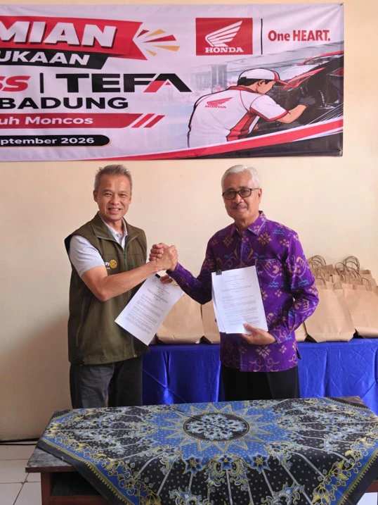 Penandatanganan kerja sama antara SMK PGRI 2 Badung dan BWMTC.
